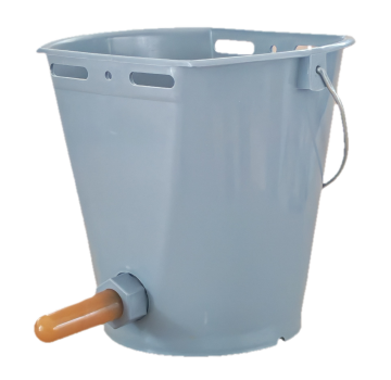 Buzağı Emzirme Kovası 8 Litre İthal Emzik