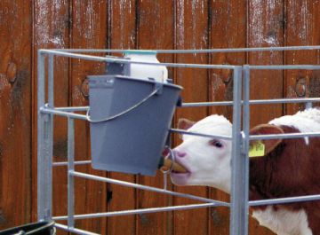 Buzağı Emzirme Kovası 8 Litre